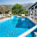Paradise Art By Mr And Mrs White 4* Ándros