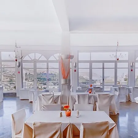 Hotel Paradise Art 4*