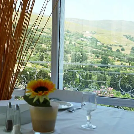 Paradise Art Andros Town