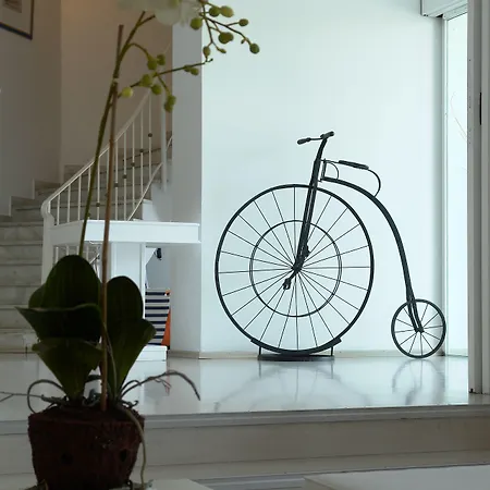 天堂艺术酒店 酒店 4*