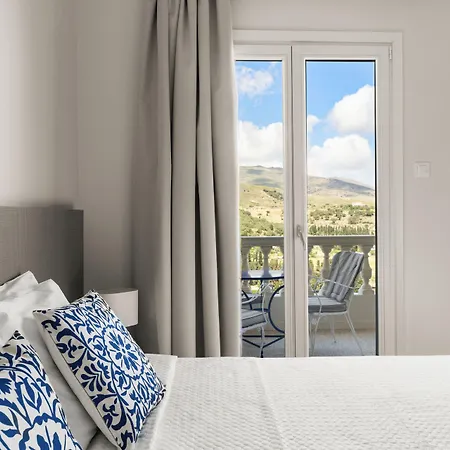 Paradise Art Hotel 4*