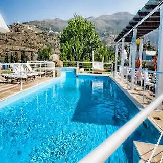 Paradise Art Hotel Andros Town