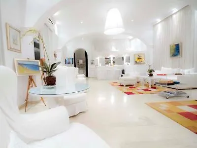 Paradise Art By Mr And Mrs White 4* Ándros