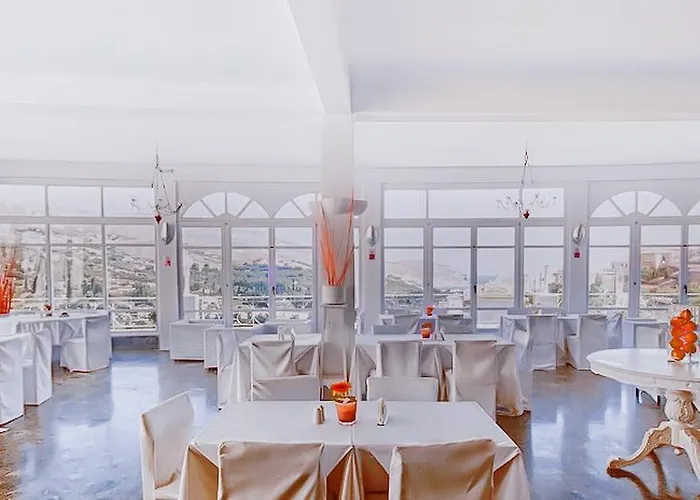 Ξενοδοχείο Paradise Art 4*