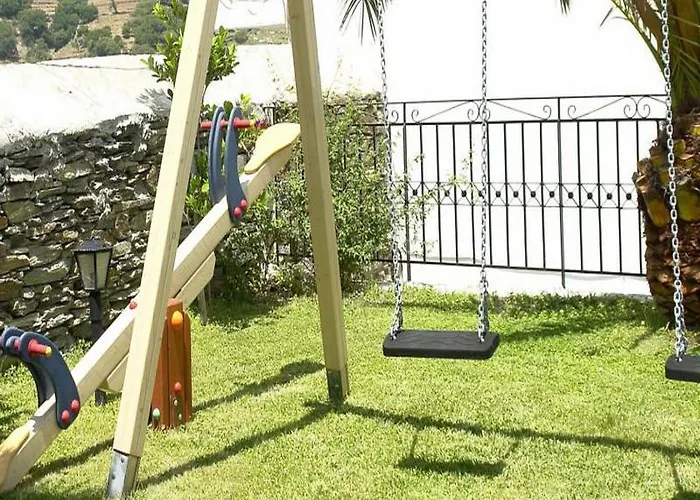 Paradise Art Hotel 4*