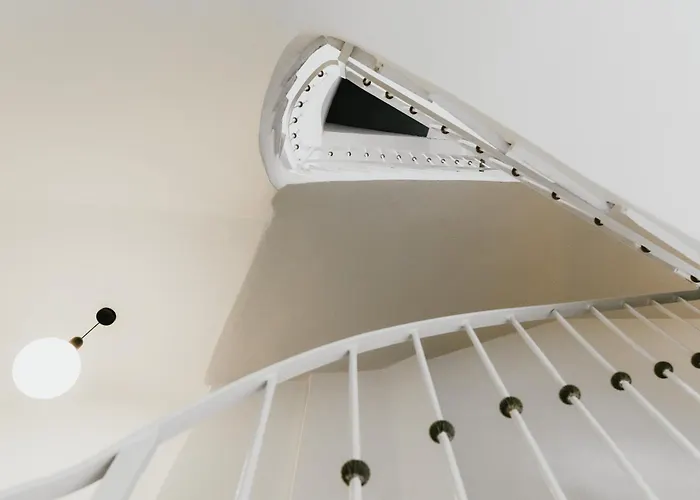 Hotel Paradise Art 4*