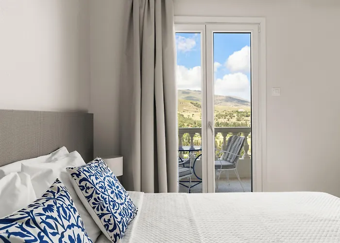 Paradise Art Hotel 4*