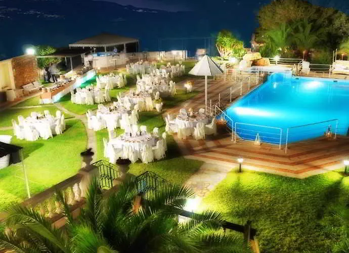 Ξενοδοχείο Paradise Art 4*